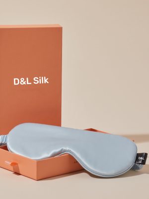 Light blue adjustable 22mm vegan silk sleeping eye cover with private logo label and boxes